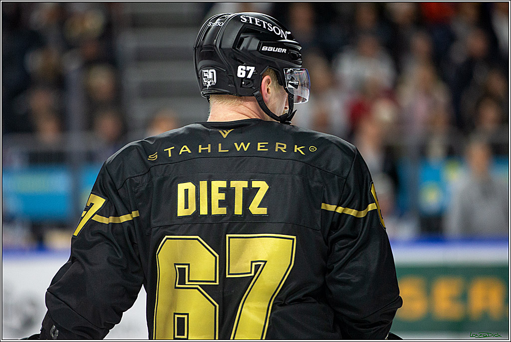 PENNY DEL; Koelner Haie- Iserlohn Roosters; Koeln, 27.11.2022